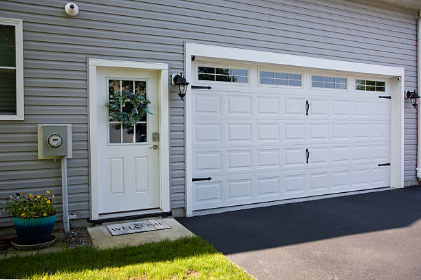 24/7 Emergency Garage Door Panel Replacement experts in Greenland, AR